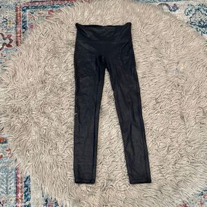 Spanx leggings size medium